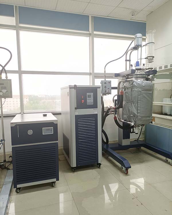 冷熱一體循環(huán)裝置配套反應釜,價格幾何?