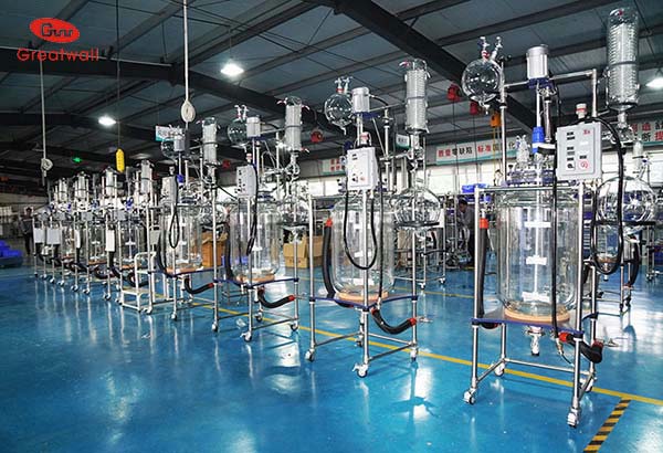 夾套玻璃反應釜如何選擇？